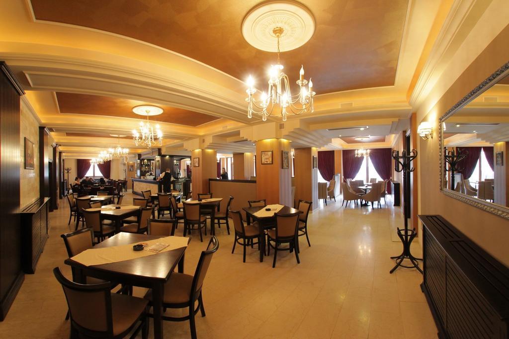 Hotel Gabriela Vişeu de Sus Zewnętrze zdjęcie