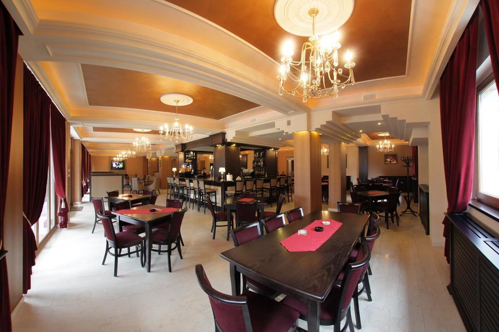Hotel Gabriela Vişeu de Sus Zewnętrze zdjęcie