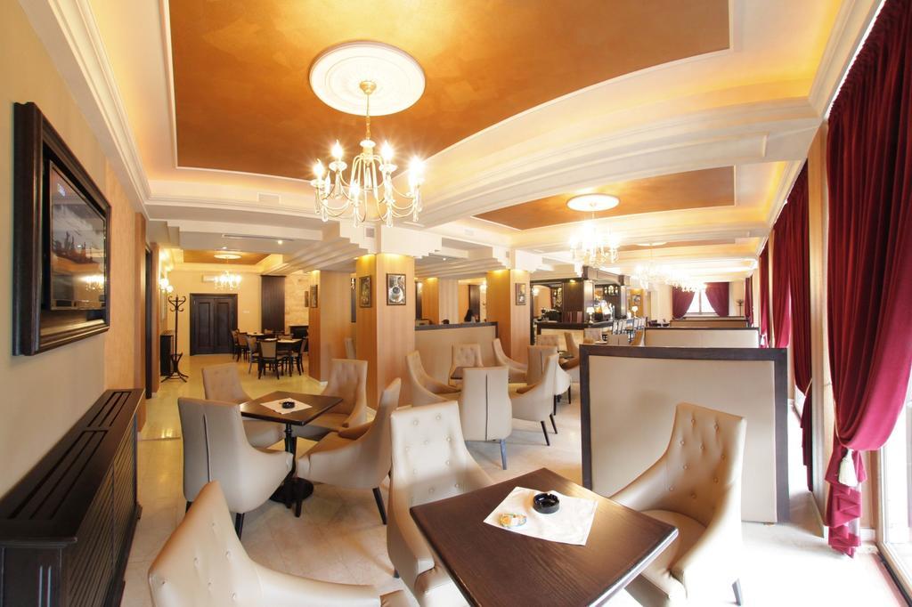 Hotel Gabriela Vişeu de Sus Zewnętrze zdjęcie